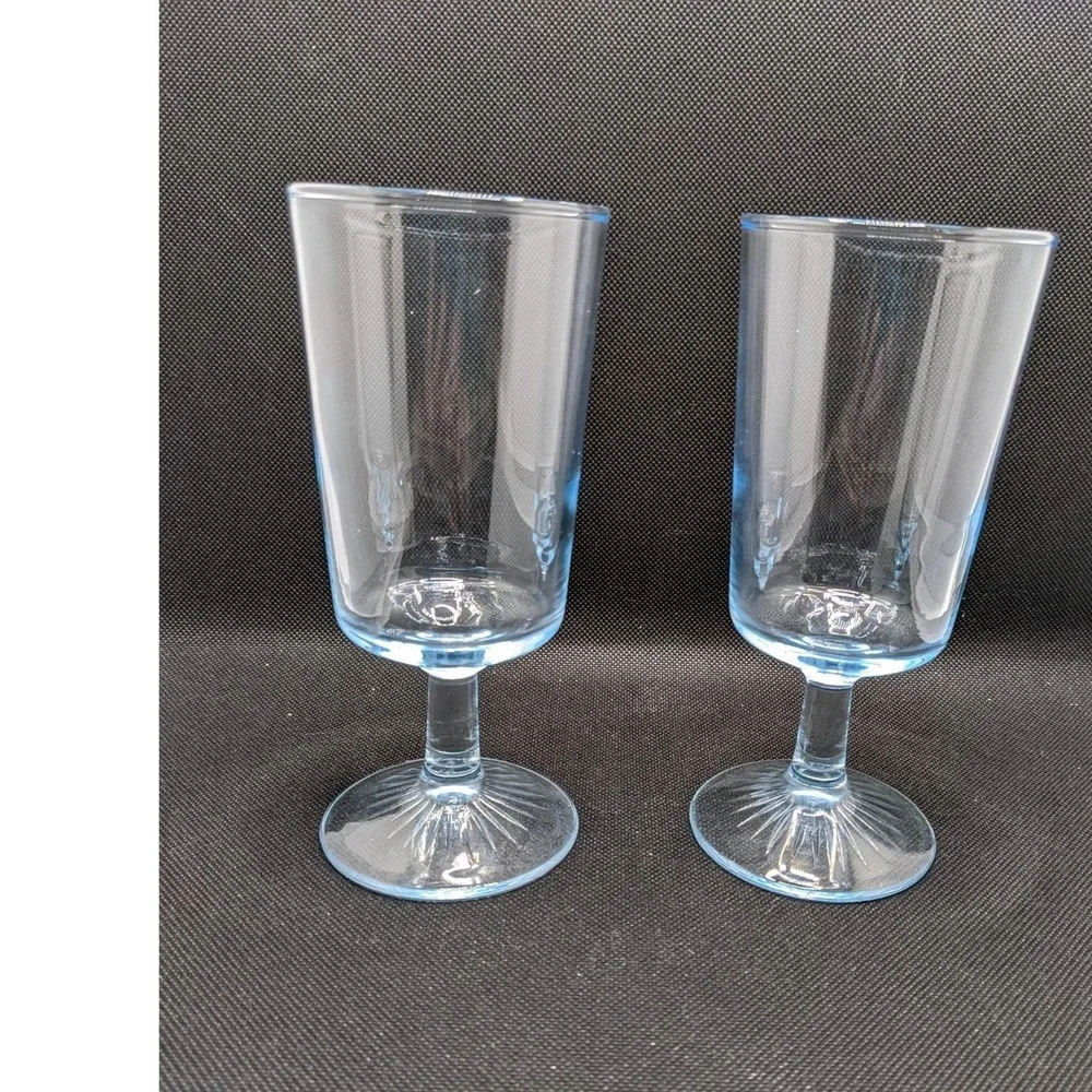 Vintage‎ Duz Crystal Star Sapphire Glass Water Goblets Set of 2 Blue 6 5/8 Inch